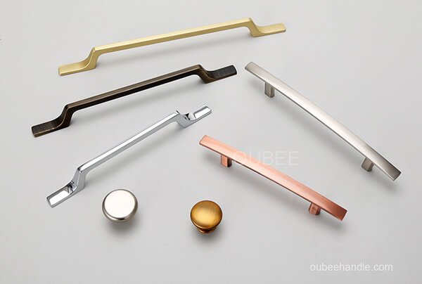 door and drawer handles