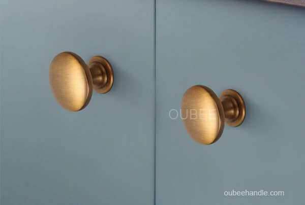 Antique Brass Round Drawer Knobs