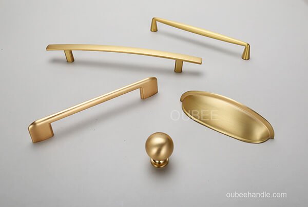 gold cabinet pulls